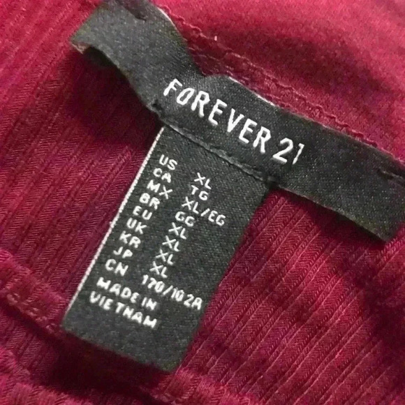 FOREVER 21- Maroon Fitted dress - Picture 2 of 3